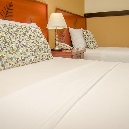 Hotel Residencial Cervantes Давид Екстериор снимка