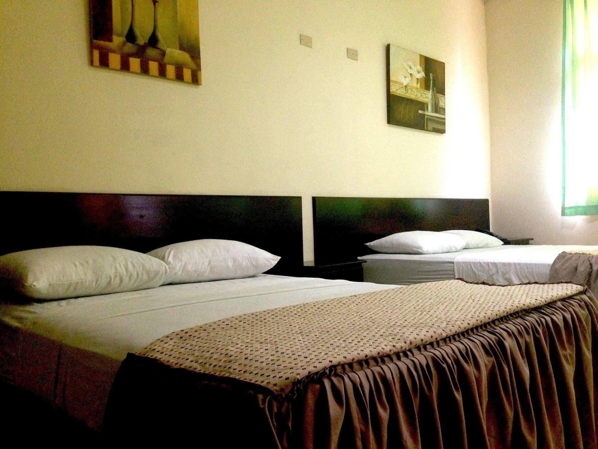 Hotel Residencial Cervantes Давид Екстериор снимка