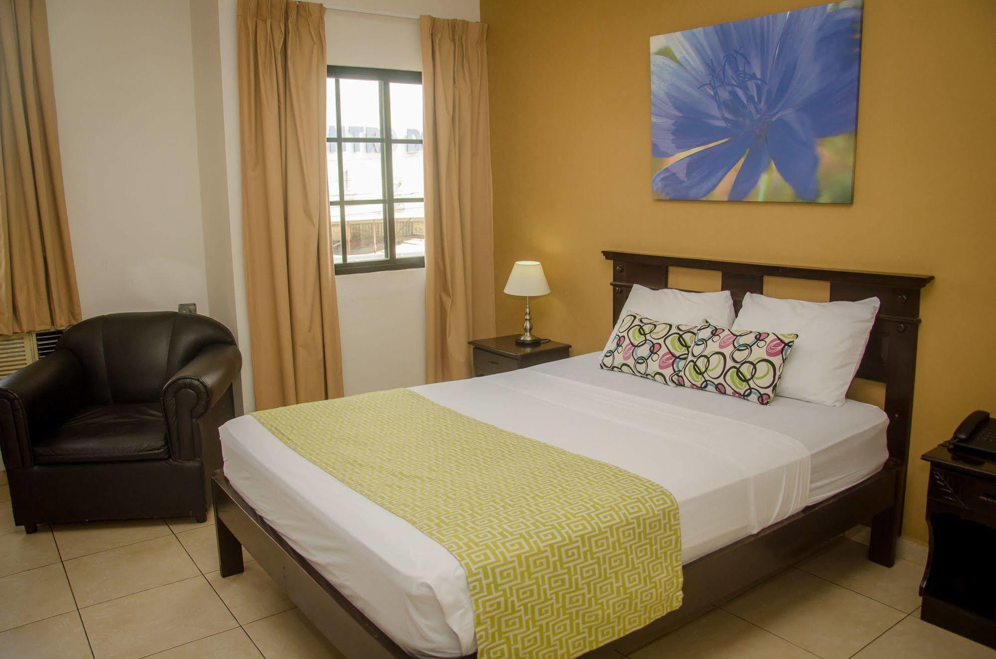Hotel Residencial Cervantes Давид Екстериор снимка