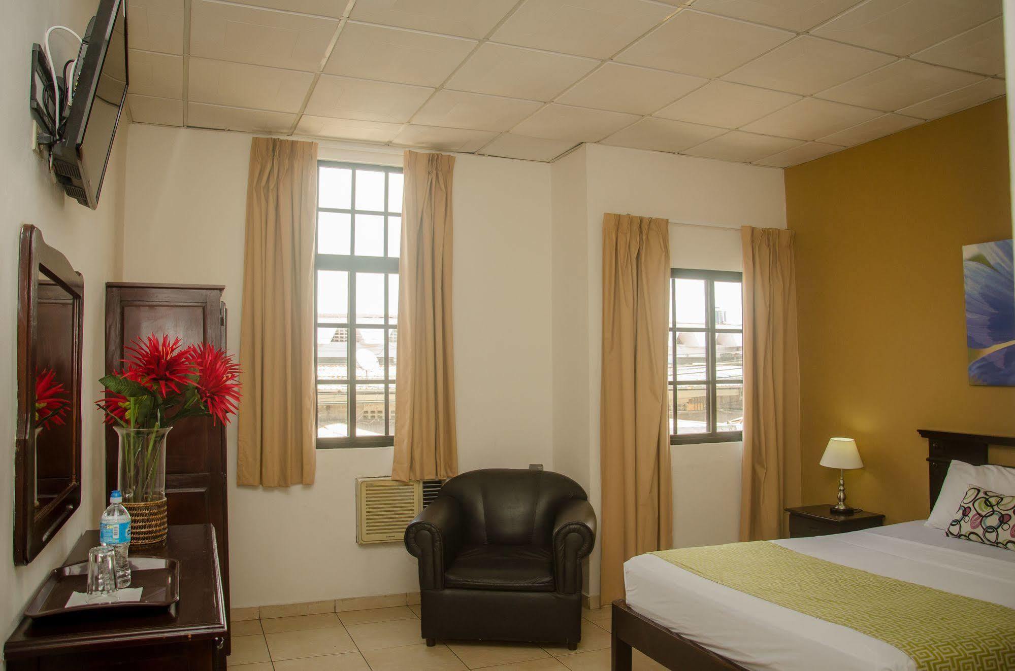 Hotel Residencial Cervantes Давид Екстериор снимка